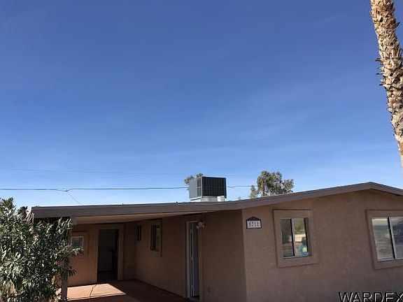 4th image of 5711 S Pearl St