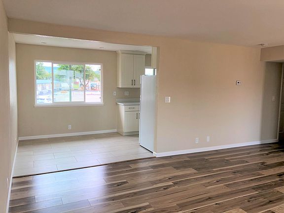 3rd image of 3300 Cabrillo Ave #4