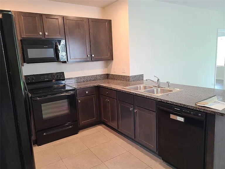 5327 San Palermo Dr — Photo 4