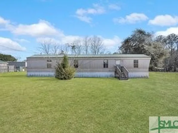 2 Pine Road, Ellabell, GA 31308