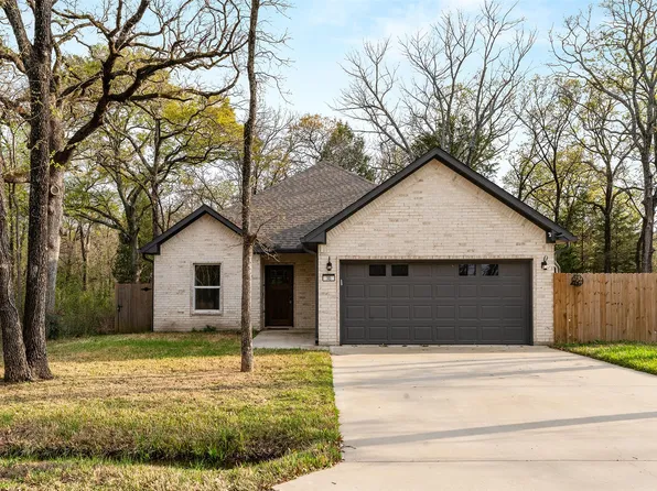 145 Barcelona St, Mabank, TX 75156