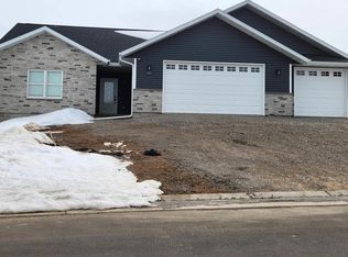 407 S Cypress Ave, Marshfield, WI 54449