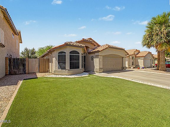 3rd image of 1357 E CENTURY Avenue