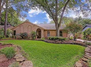 11311 Valley Spring Dr, Houston, TX 77043