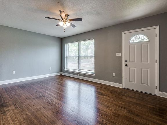 5th image of 128 Salem Ct