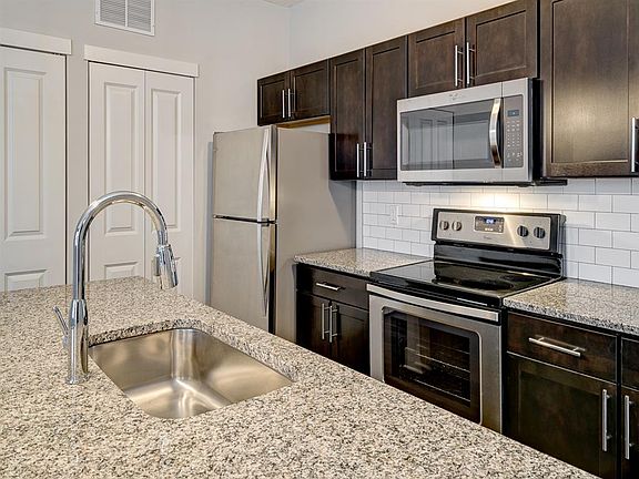 3rd image of 700 Landis Ridge Dr #4192117