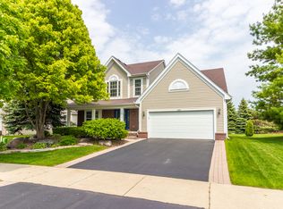 420 Franklin Lake Cir, Oxford, MI 48371