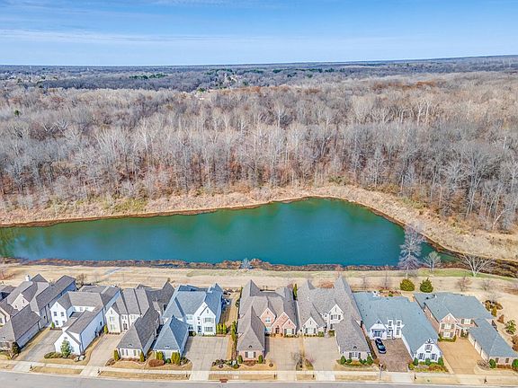 2nd image of 9092 Baynard Loop N