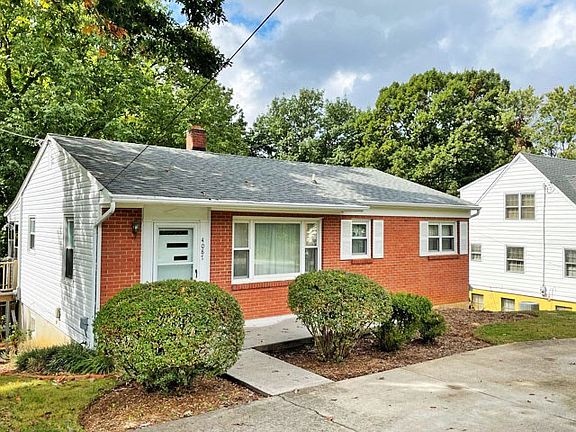 3rd image of 4087 Sunset Dr