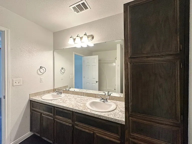 4507 Skyflower Ln — Photo 59
