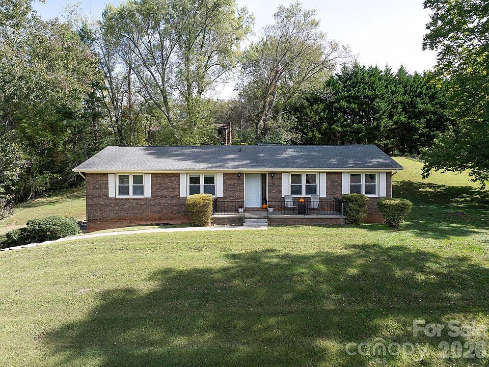 1st image of 16 Sun Valley Ct