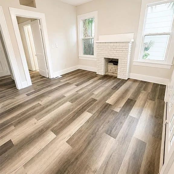 824 6th St N #2 — Photo 3