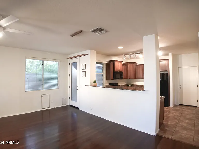 2188 S Heron Ln — Photo 4