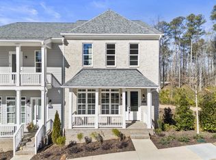 2135 Parkside Ln, Roswell, GA 30076