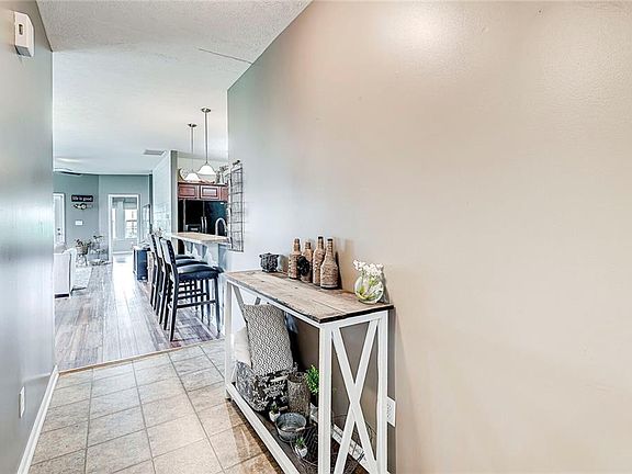 3rd image of 6320 Emerald Springs Dr