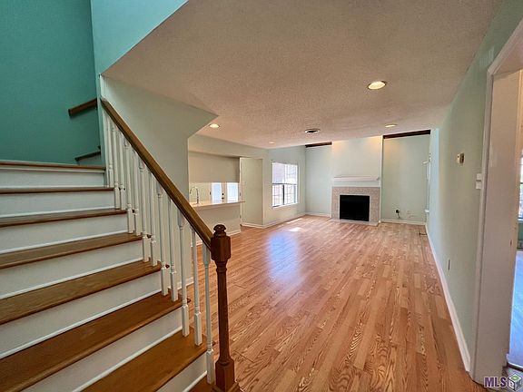 3rd image of 1500 W Esplanade Ave APT 31D