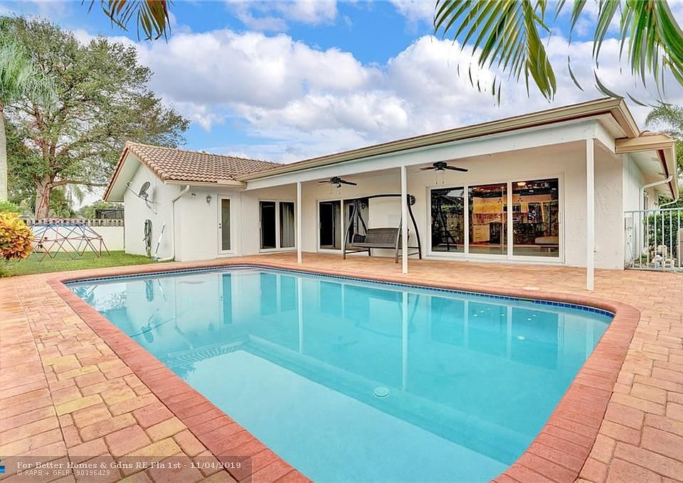 1st image of 11248 NW 21st St
