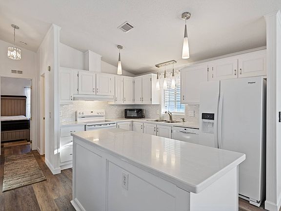 3rd image of 215 N Power Rd Unit 456