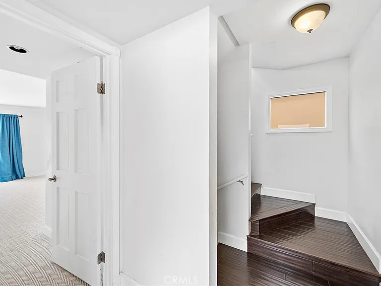 882 Acapulco St — Photo 28