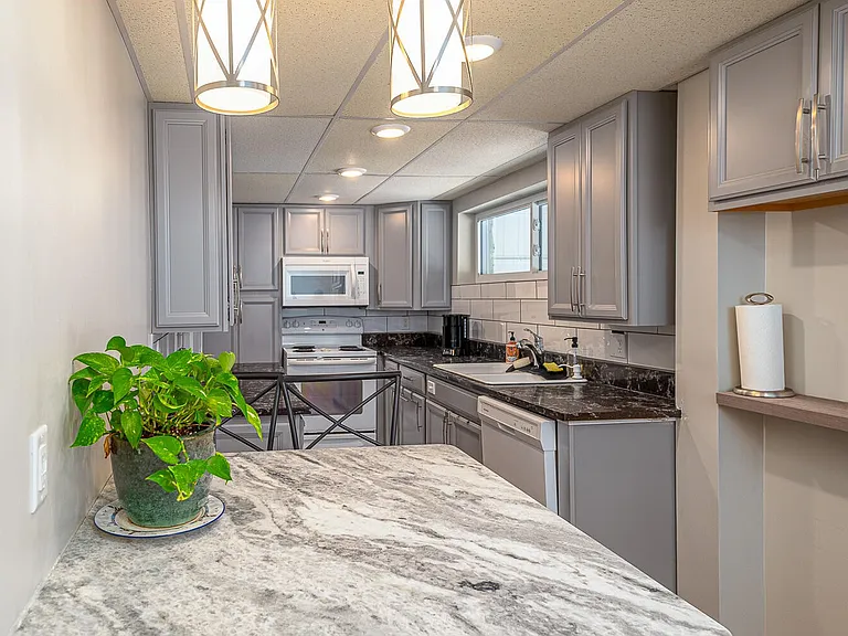 3902 Laird Ln — Photo 22