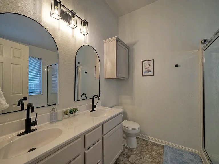 215 Lakemont Dr — Photo 4