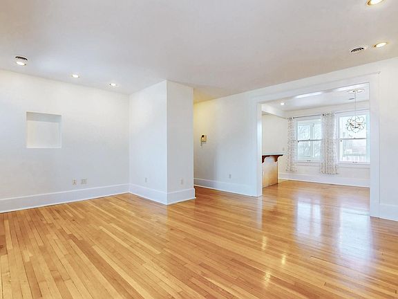 5th image of 618 Madison St