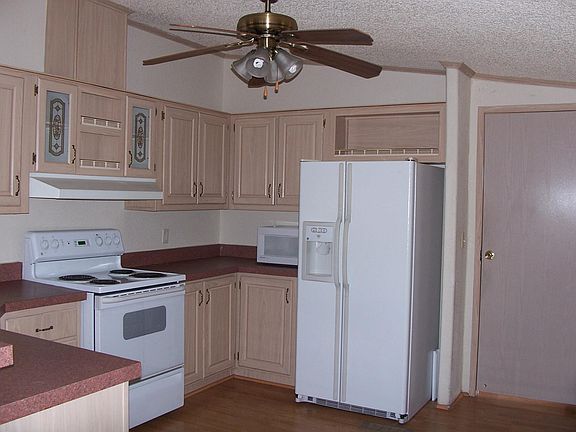 2nd image of 11826 S Sandra Ave