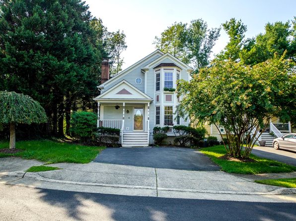 2251 Teel Dr, Vienna, VA 22182