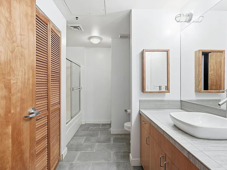 408 NW 12th Ave #208 — Photo 8