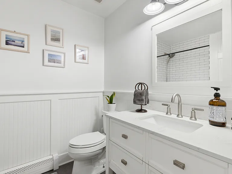 18 Manor Ln — Photo 5