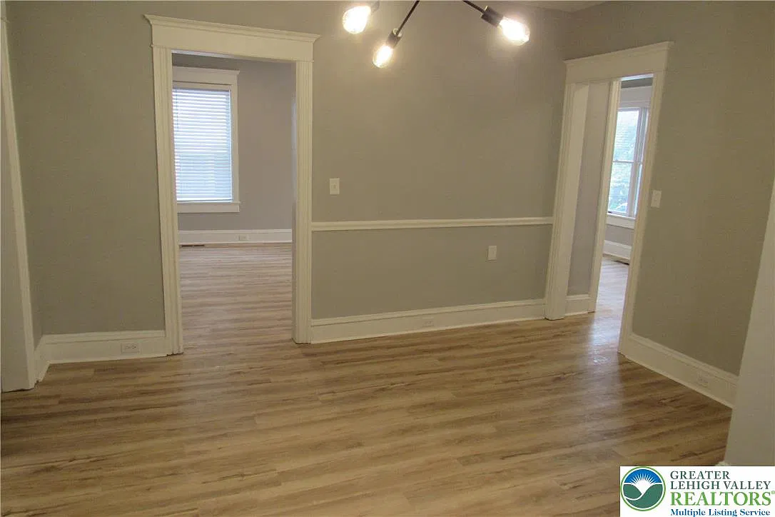 3 bed, 2.0 bath, 1535 sqft, $2,600 — Photo 3