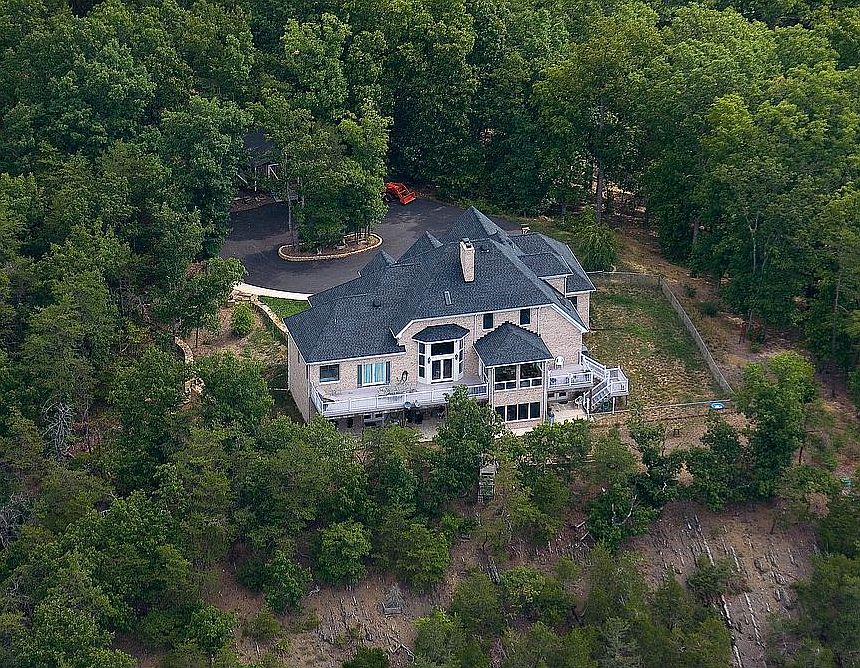 2nd image of 938 River Ridge Dr
