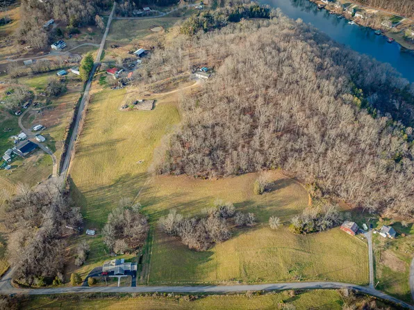 Henry Ln, Kingsport, TN 37663