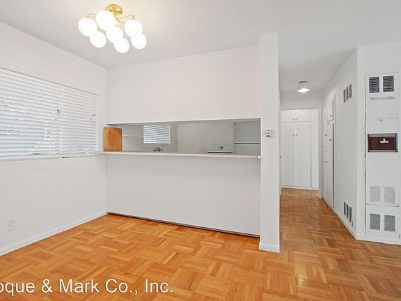 4th image of 303 California Ave #9