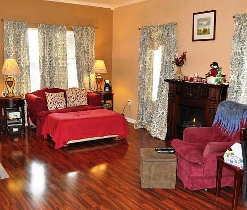4th image of 333 Piney Creek Dr