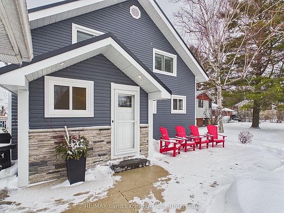 2nd image of 9 Macgregor Beach Rd