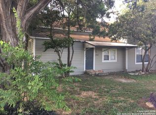 304 Gibbs Sprawl Rd, Converse, TX 78109