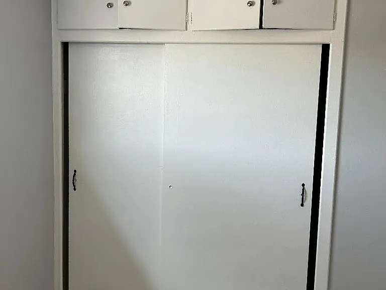 bedroom/closets