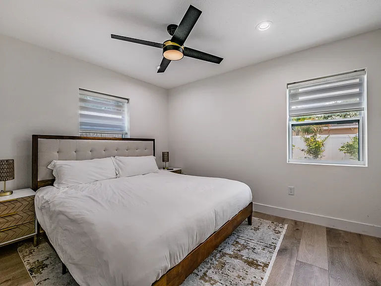 3405 W Rogers Ave — Photo 14