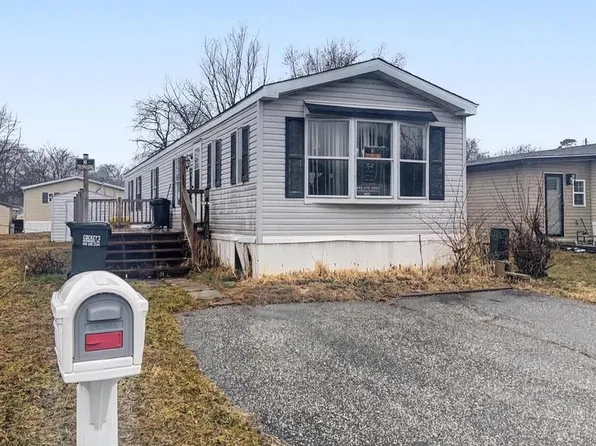 126 Roundup Rd, Baltimore, MD 21220