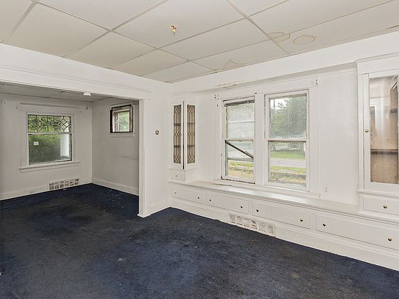 5th image of 9805 Orleans Ave