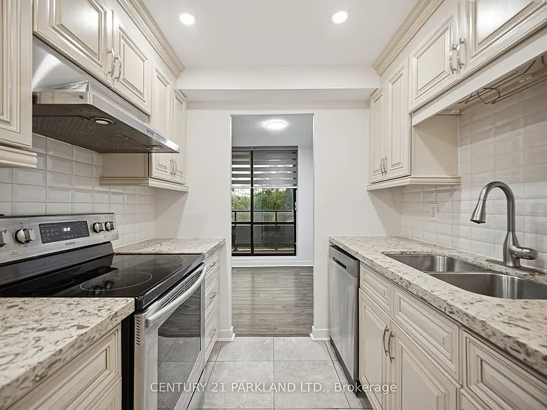 2721 Victoria Park Ave #203 — Photo 13