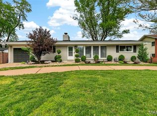 15 Graeler Dr, Saint Louis, MO