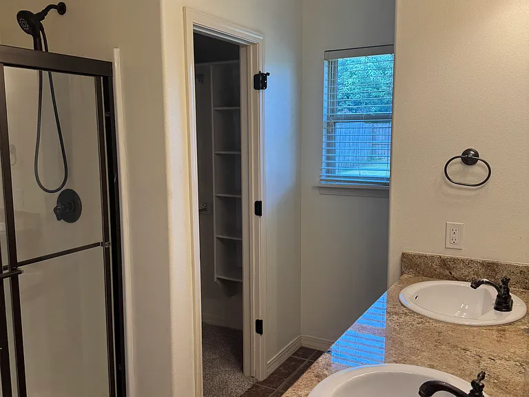 489 N Drewrys Bluff Dr — Photo 9