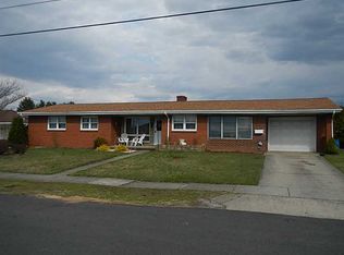 1716 Walnut Dr, Latrobe, PA