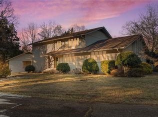 167 Overlook Dr, Advance, NC 27006