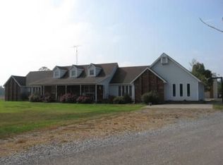 15769 Clifford Rd, Carterville, IL 62918