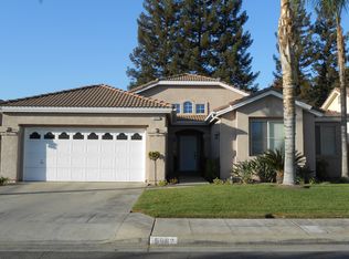 5692 W Beechwood Ave, Fresno, CA 93722