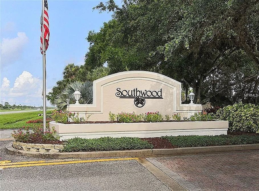 2nd image of 5081 Winter Rose Way