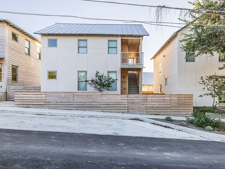 126 Boston St #201 — Photo 13